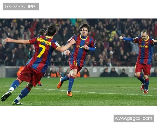 退役足球明星的精彩瞬间与排名分析揭示他们的传奇职业生涯